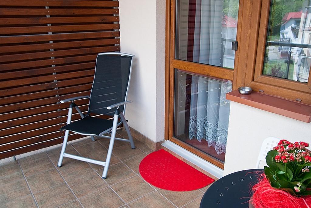 Apartament Szmaragdowy Apartment Криница-Здруй Екстериор снимка
