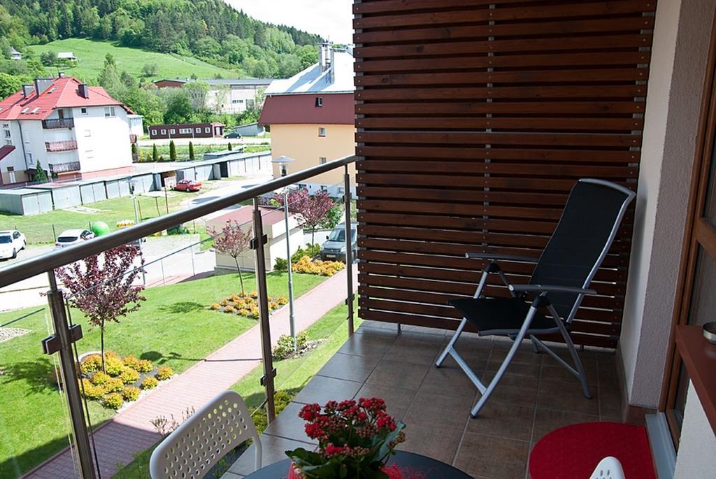 Apartament Szmaragdowy Apartment Криница-Здруй Екстериор снимка